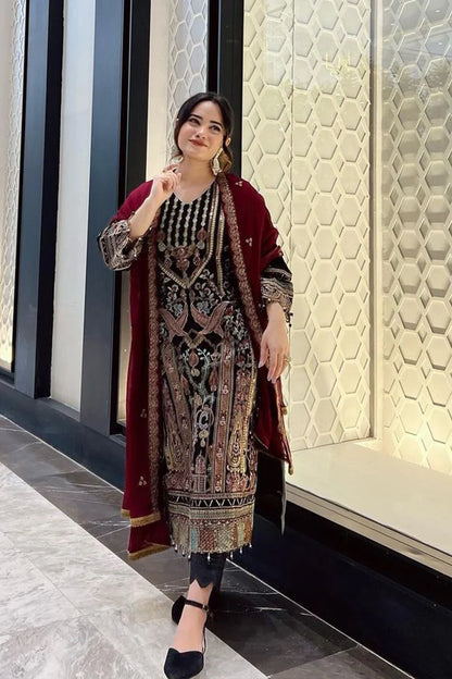 Dark Black Pakistani Salwar Kameez With Heavy Embroidery Dupatta Work