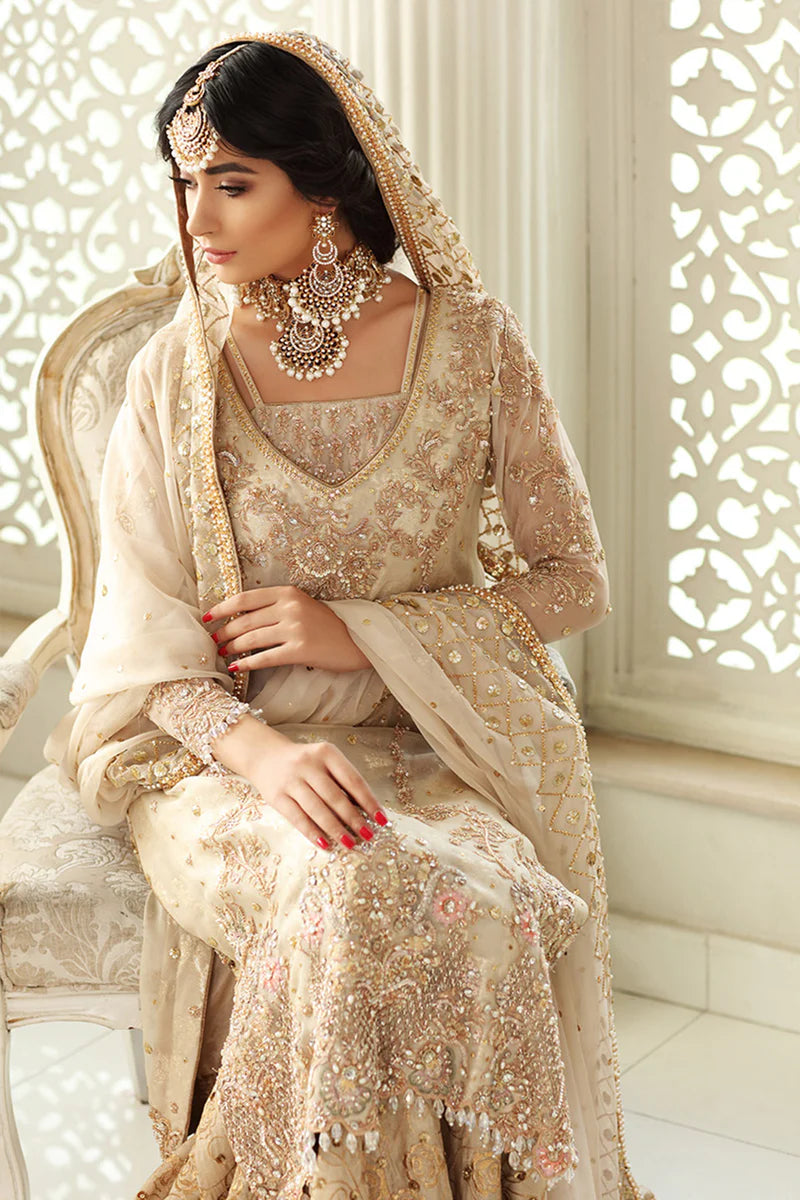 Lovely Off White Hand work Pakistani Salwar Kameez With Bottom Work✨